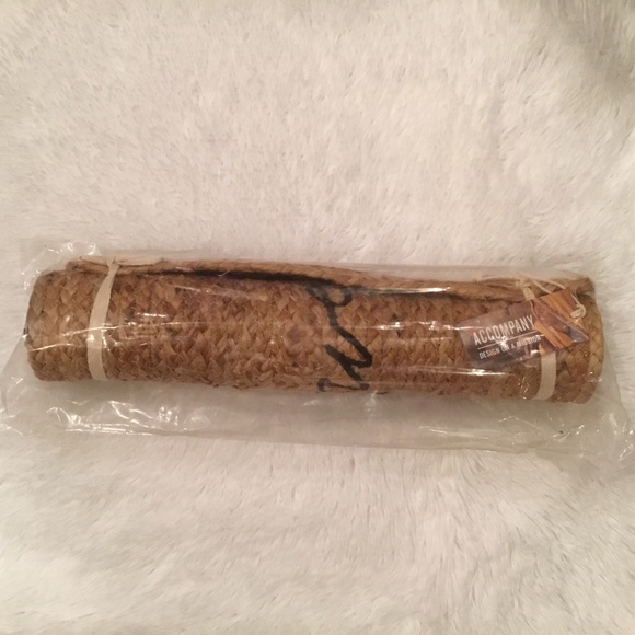 Accompany Jute Welcome Mat - Handcrafted Doormat - Picture 4 of 4